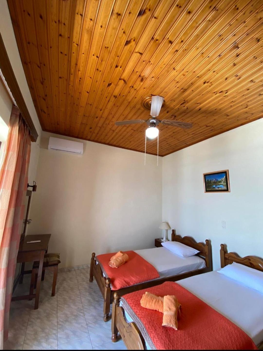 בארבאטי Emilios See View Apartment מראה חיצוני תמונה