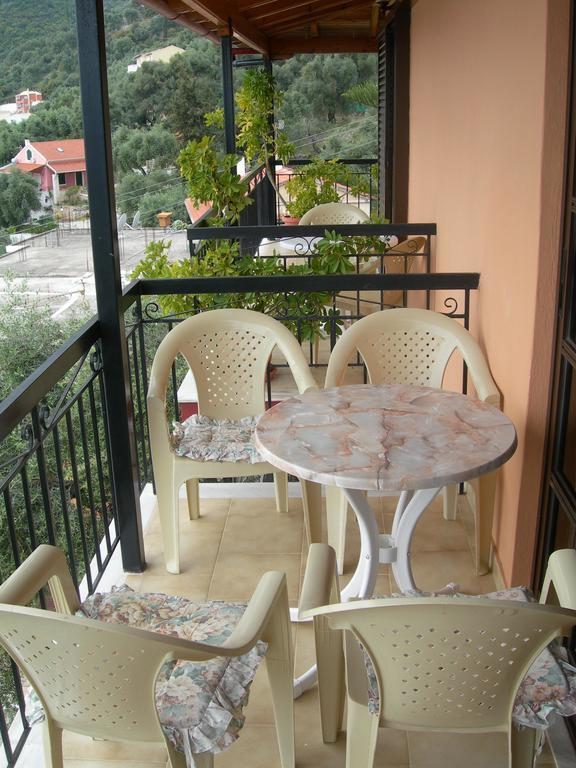 בארבאטי Emilios See View Apartment מראה חיצוני תמונה